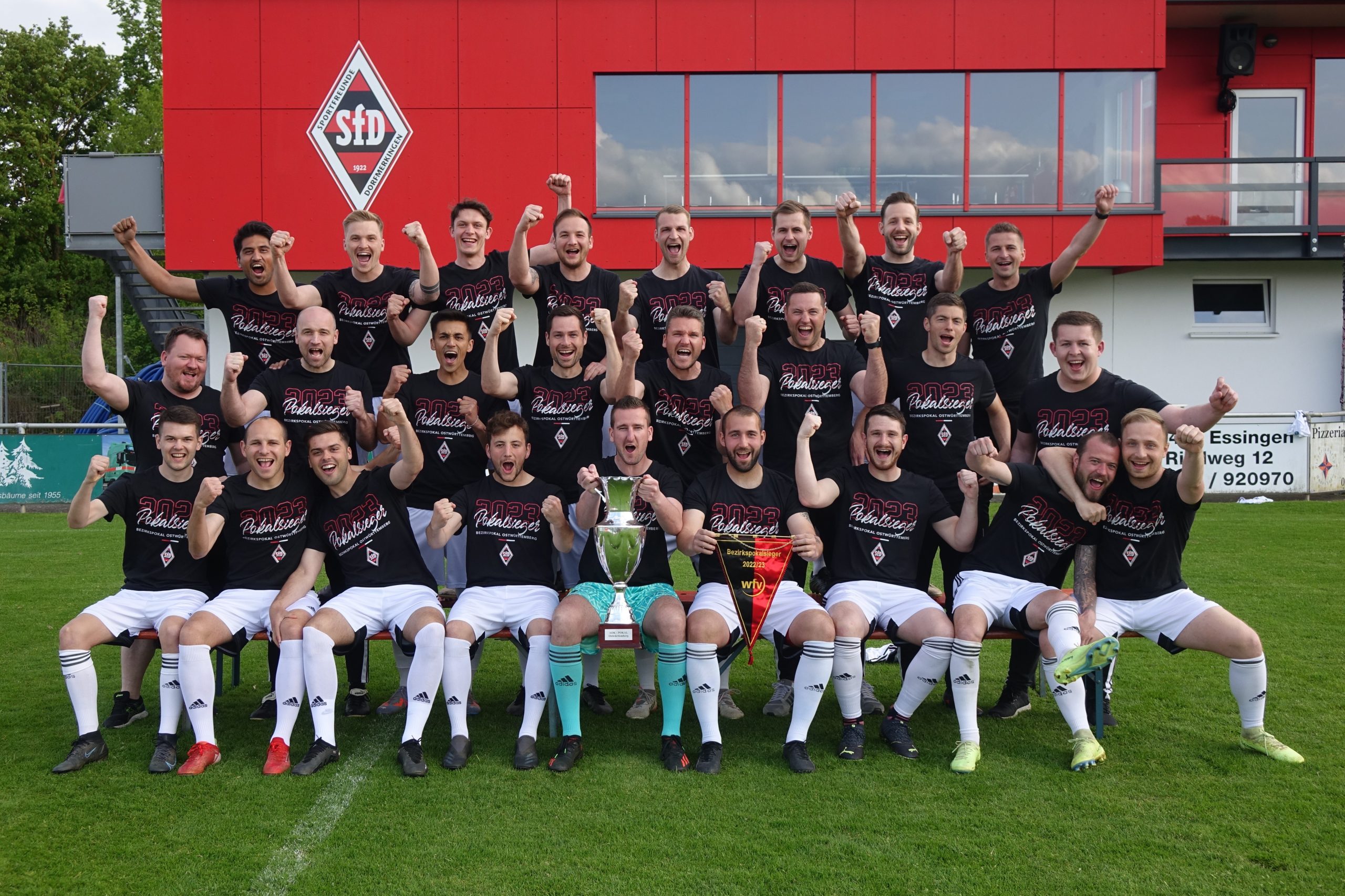 Ehrung der Bezirkspokalsieger beim Neresheimer Stadtfest